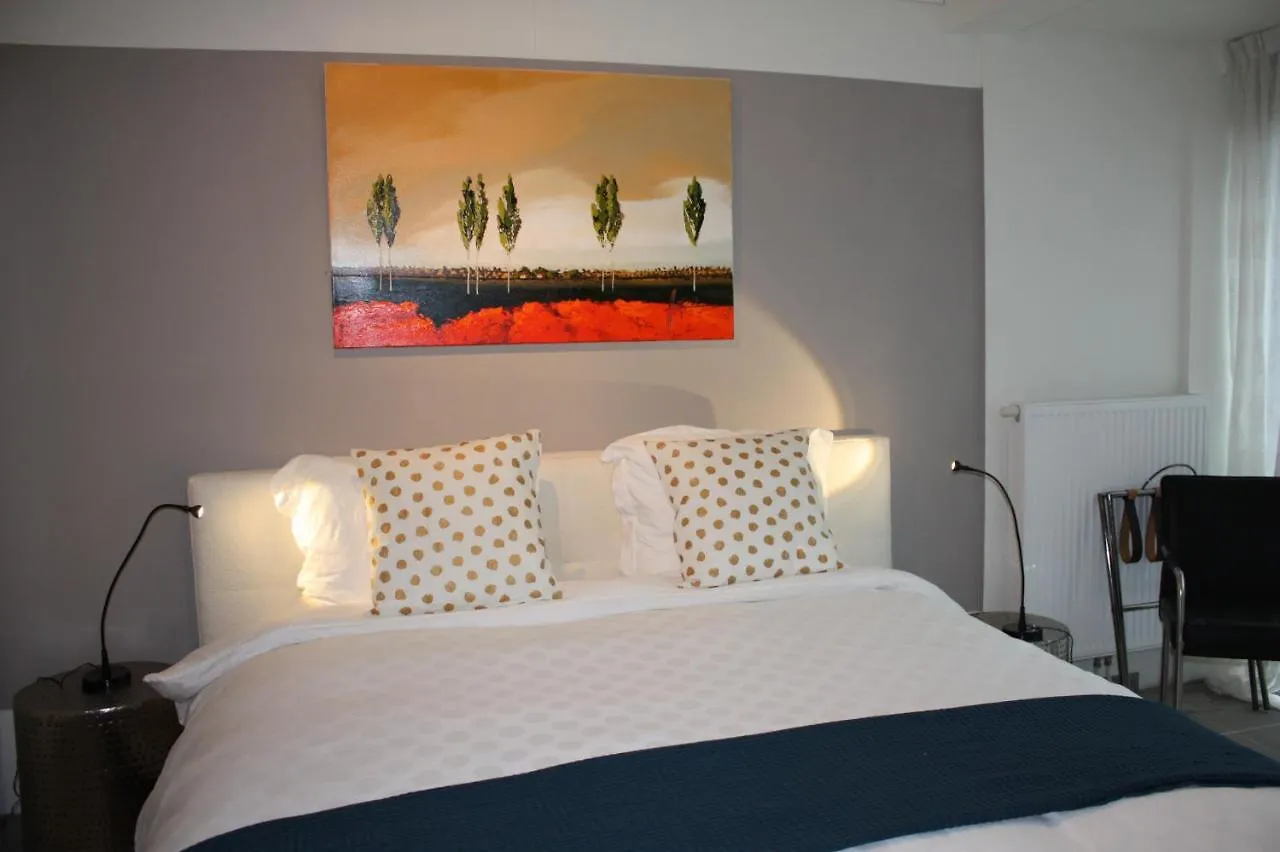 At Number 6 Bed & Breakfast Amsterdam